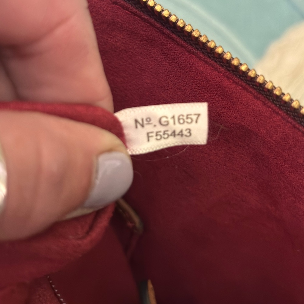 COACH Burgundy Ava Chain Tote with Gold Hardware EUC - Picture 14 of 15